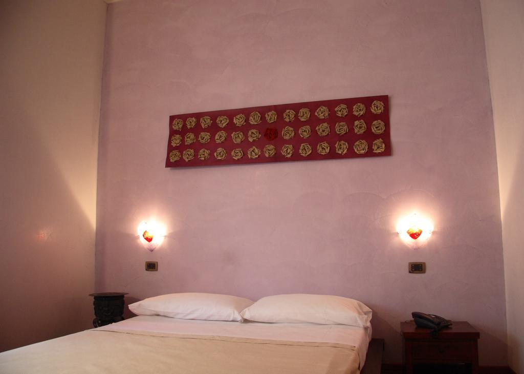 Casa Dei Mercanti Town House Bed and Breakfast Lecce Rum bild